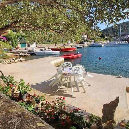 Apartmans And Rooms Dunjini Dvori Korčula Екстериор снимка