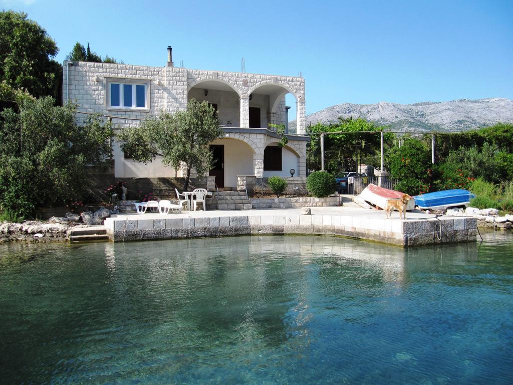 Apartmans And Rooms Dunjini Dvori Korčula Стая снимка
