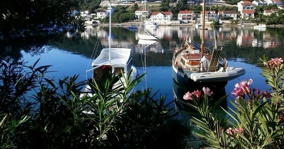 Apartmans And Rooms Dunjini Dvori Korčula Екстериор снимка