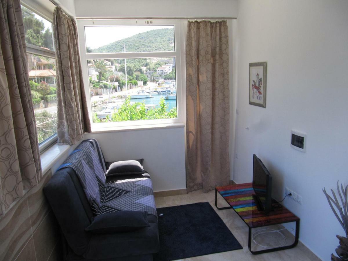 Apartmans And Rooms Dunjini Dvori Korčula Екстериор снимка