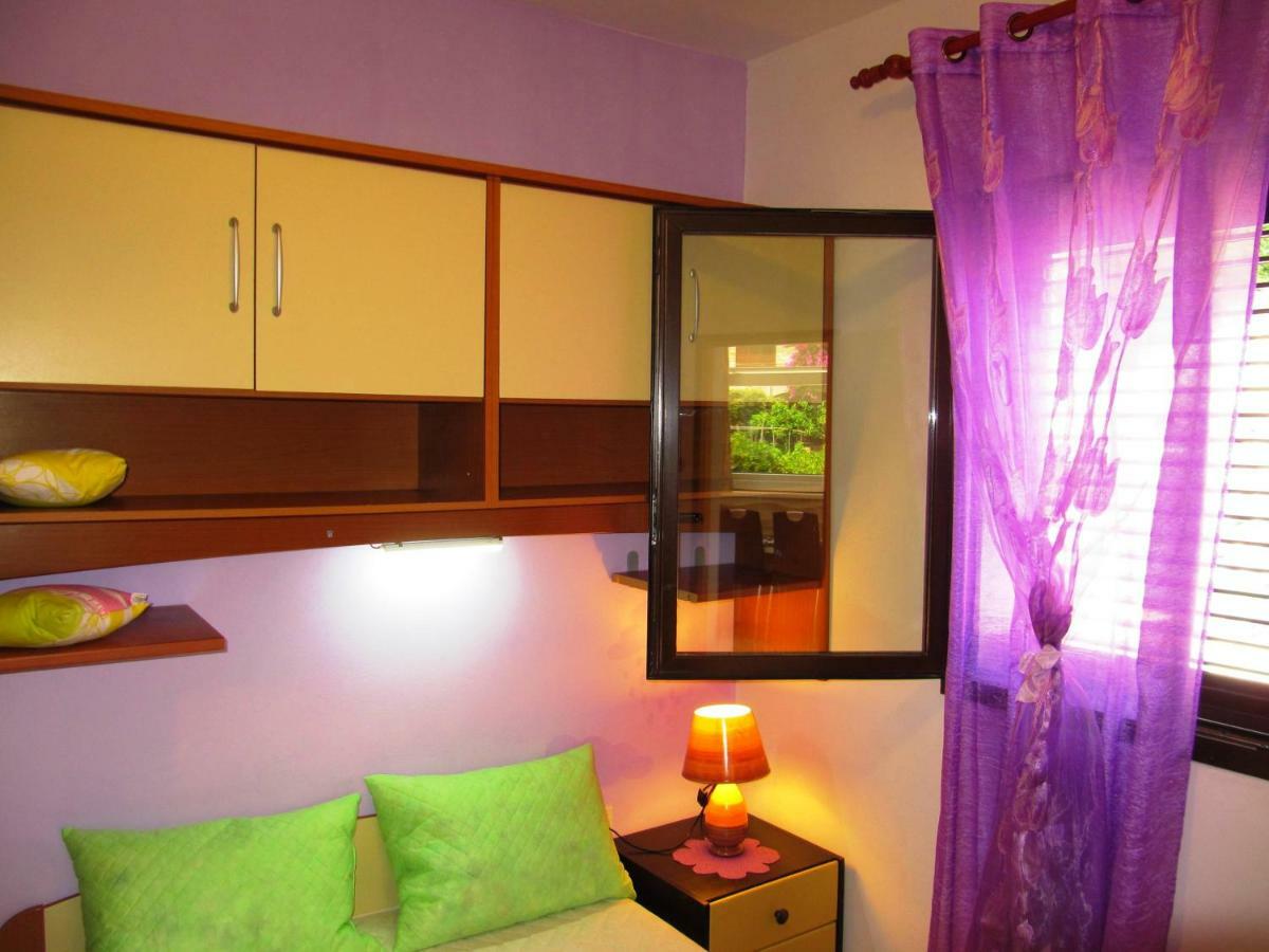 Apartmans And Rooms Dunjini Dvori Korčula Екстериор снимка
